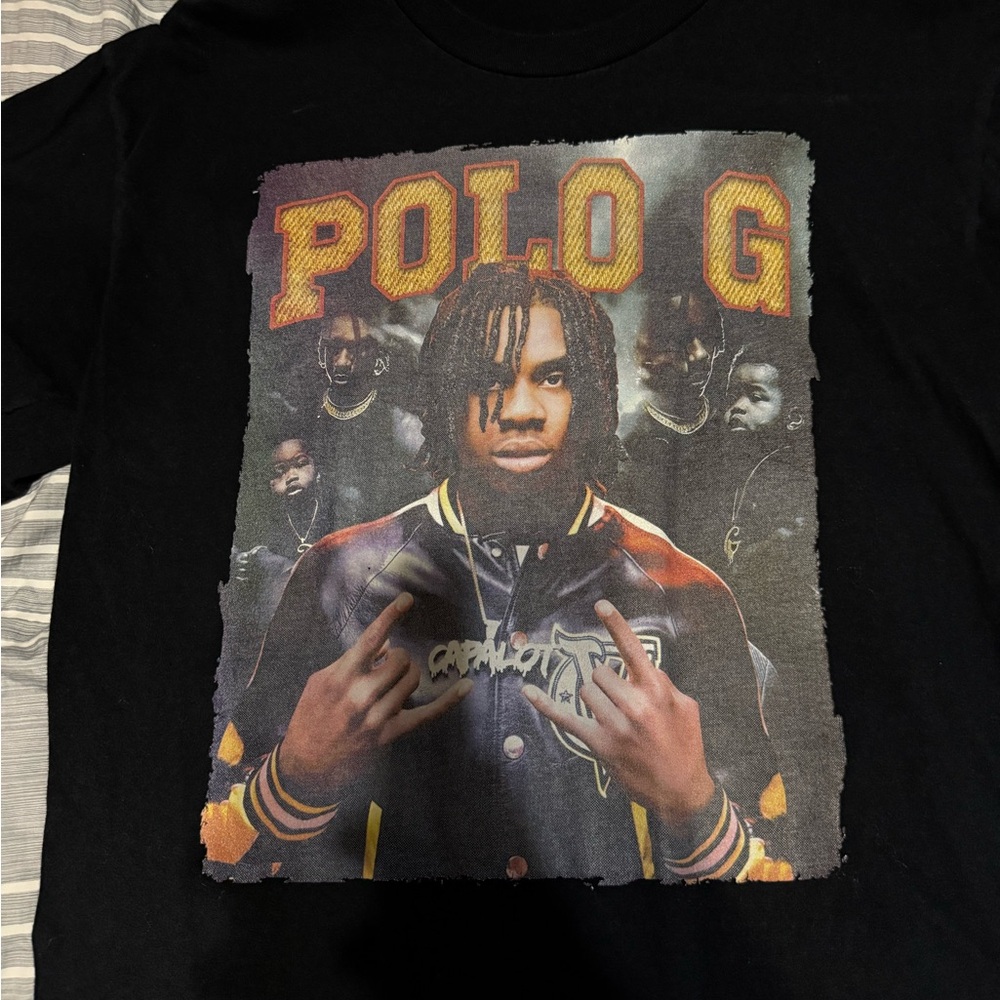 PacSun Black Short Sleeve Tee Graphic Design